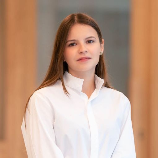 Clara Bourbier juriste ROMAN BOUSQUET